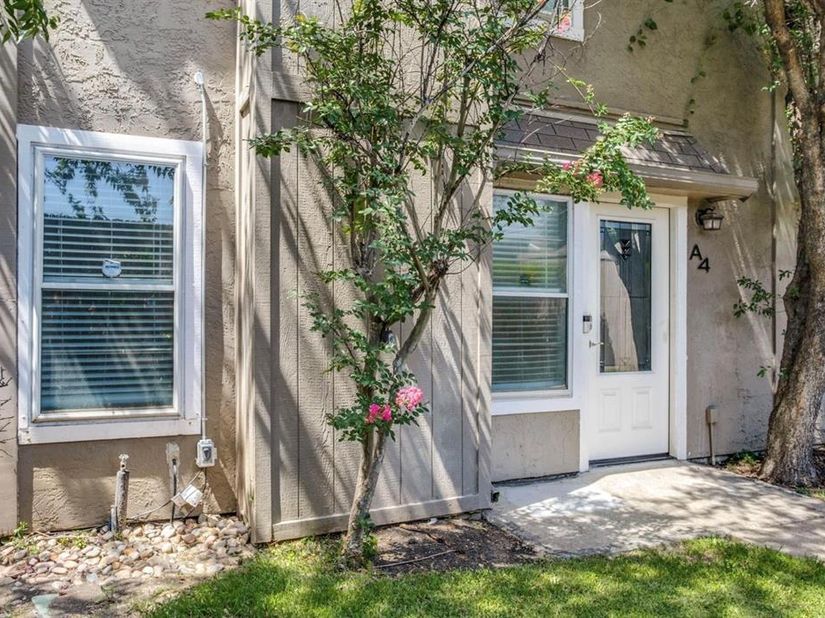 13340  Kit Lane  A4, Dallas Texas 75240