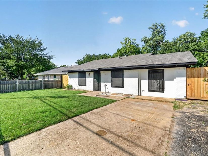 12415  Kleberg Road , Dallas Texas 75253