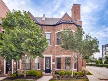 420  Crockett Circle 