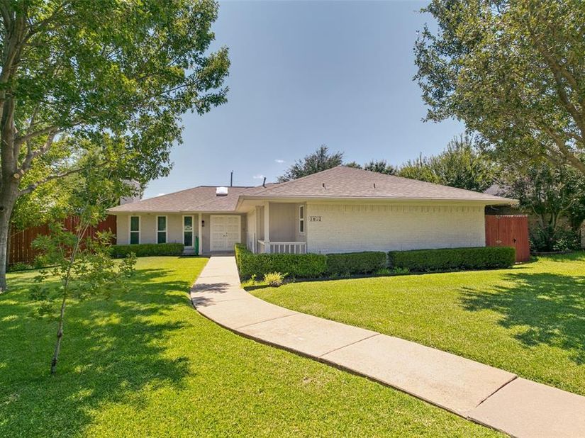 1032  Cherrywood Lane , Carrollton Texas 75006