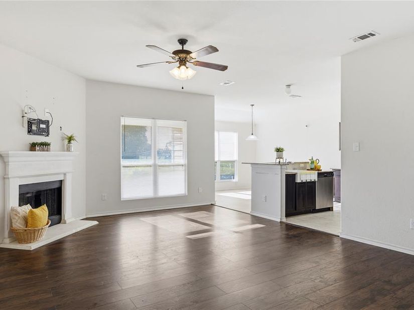 1003  Lakeshore Boulevard , Oak Point Texas 75068