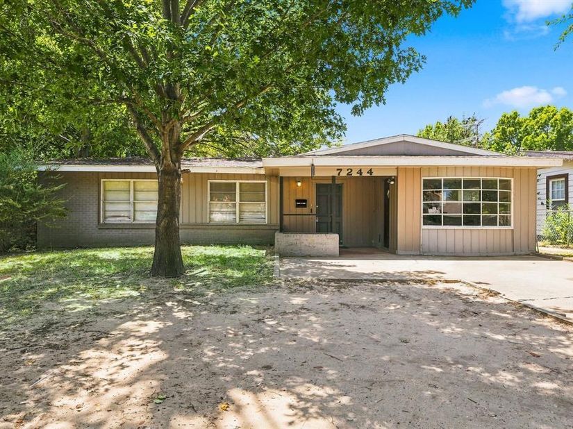 7244  Charles Court , Dallas Texas 75217