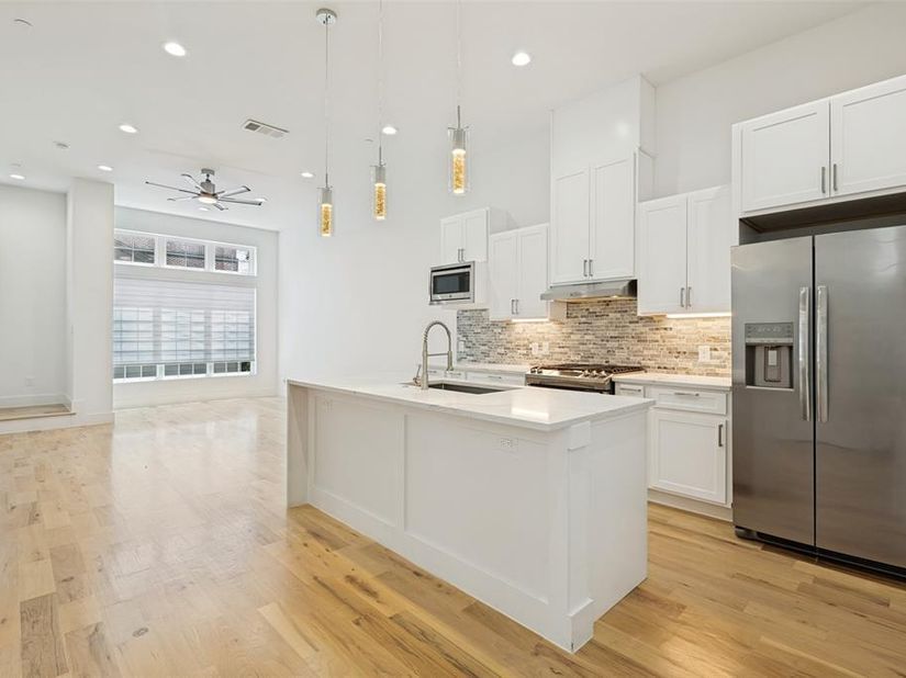 1910  Caddo Street  B102, Dallas Texas 75204