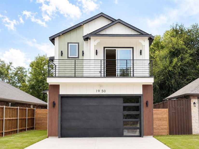 1950  Gallagher Street , Dallas Texas 75212