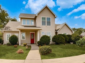 513  Dooley Court 
