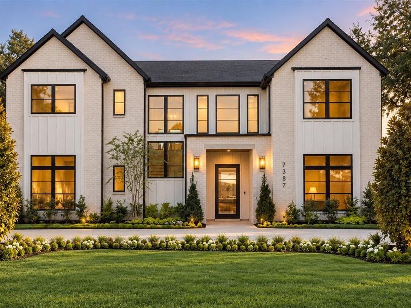 7387  Blairview Drive , Dallas Texas 75230