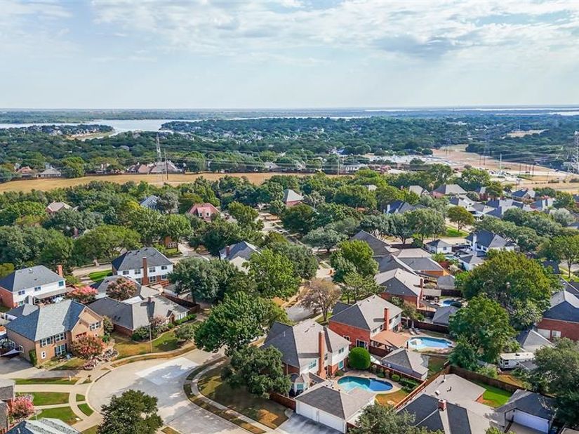 2250  Strathmore Drive , Highland Village Texas 75077