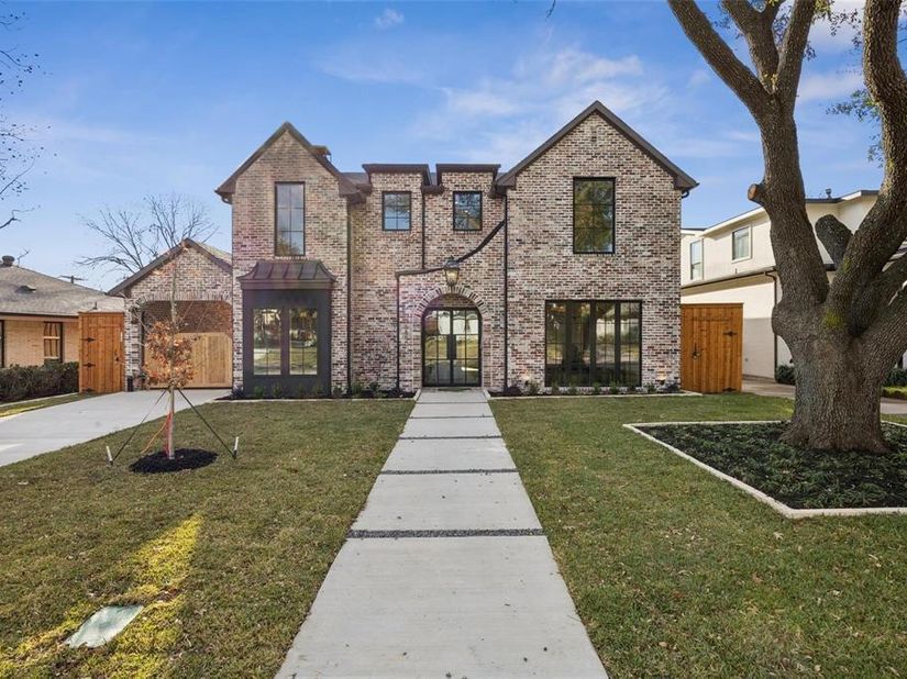 6860  Southridge Drive , Dallas Texas 75214