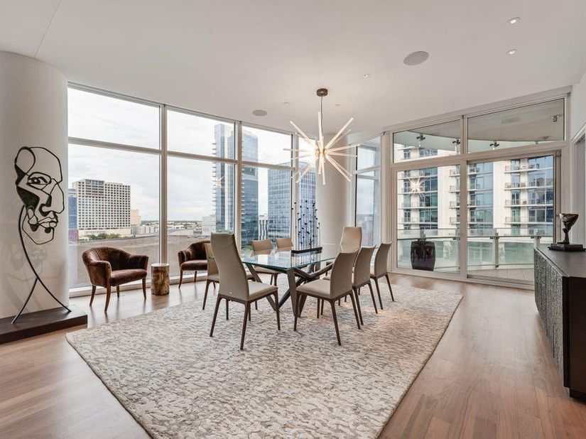 1918  Olive Street  1002, Dallas Texas 75201