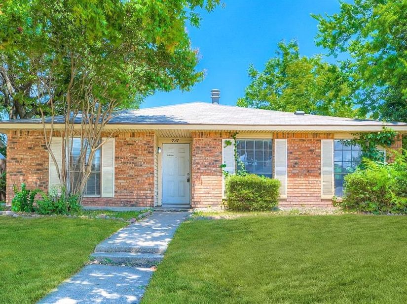 9117  Fairmont Circle , Rowlett Texas 75088
