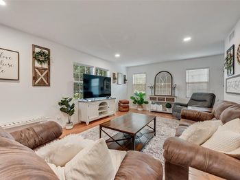 6555  Calmont Avenue 