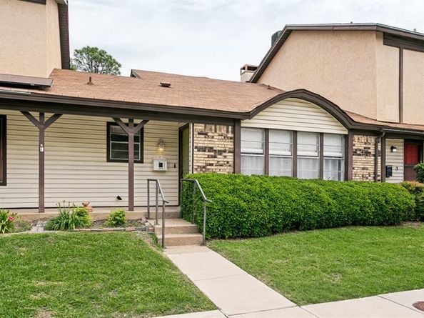 2019  Clubridge Drive , Carrollton Texas 75006