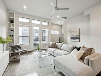 4226  Roseland Avenue 