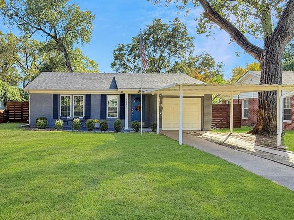 5709 N Schilder Drive , River Oaks Texas 76114