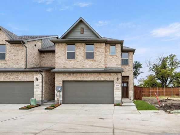 6949  Mustang Isle Drive , Dallas Texas 75228