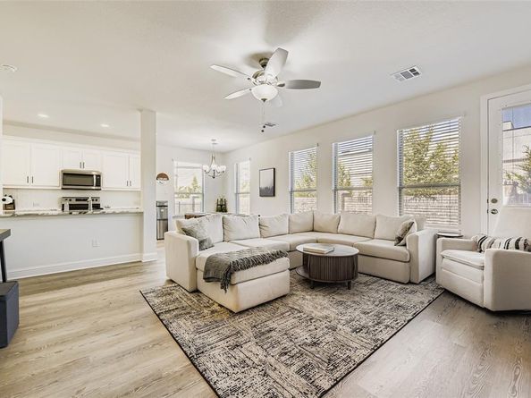 6811  Joelene Rae Drive , Arlington Texas 76001