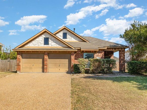 724  Candle Meadow Boulevard , DeSoto Texas 75115