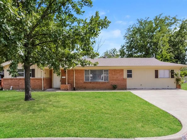 5113  Bob Drive , North Richland Hills Texas 76180