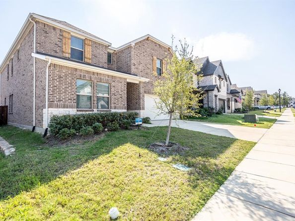 2436  Yosemite Way , Corinth Texas 76210