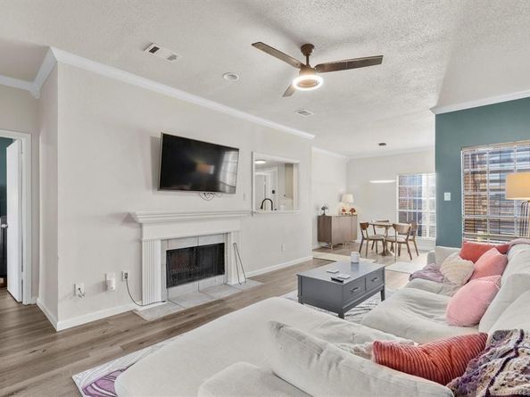 3550  Country Square Drive  111, Carrollton Texas 75006