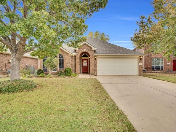 10620  DONNIS Dr  , Fort Worth Texas 76244