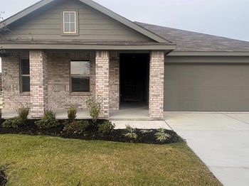 9460  GOLDEN TREE Avenue 