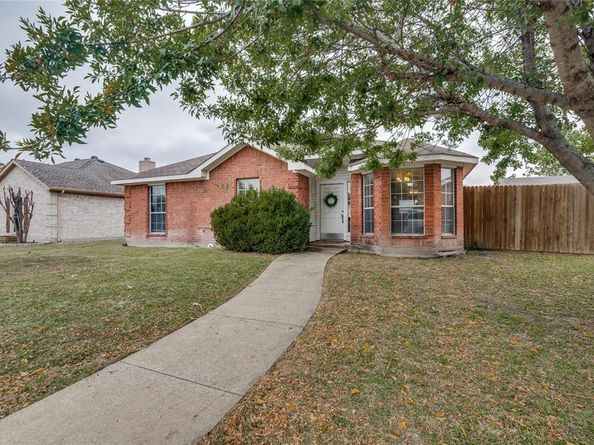 7205  Airline Drive , Rowlett Texas 75089