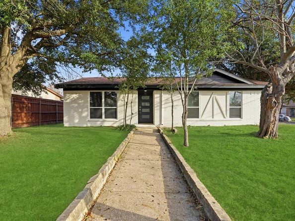 8949  Shorelark Drive , Dallas Texas 75217