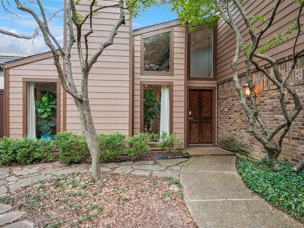 3104  Debra Court , Garland Texas 75044