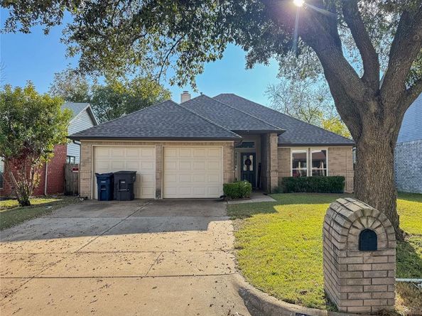 10113  Long Rifle Drive , Fort Worth Texas 76108