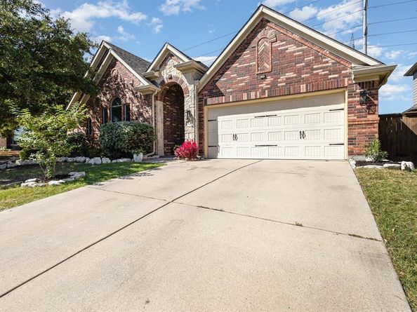 1003  Brighton Street , Roanoke Texas 76262