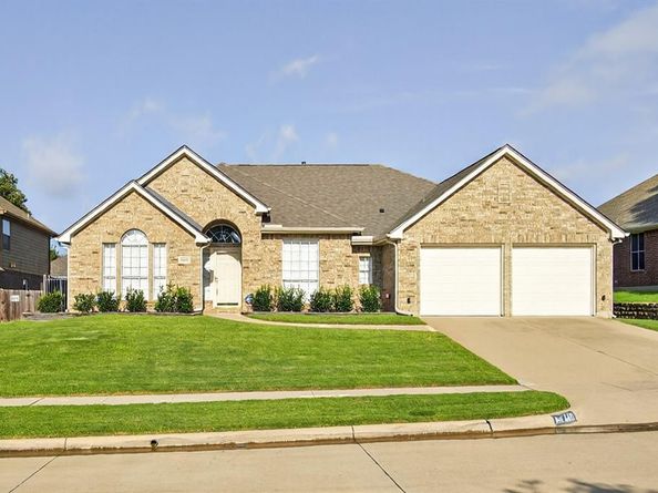 4611  Paddington Lane , Grand Prairie Texas 75052