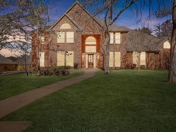 2253  Hollyhill Lane 