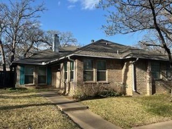 1003 W Lovers Lane , Arlington Texas 76013