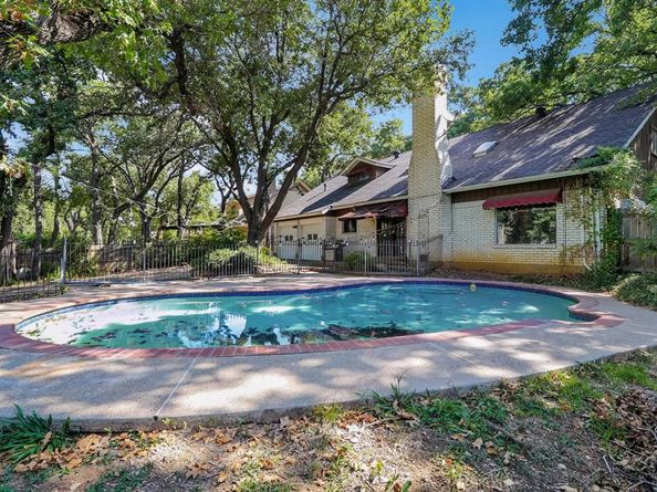 3604  Lynnwood Drive , Arlington Texas 76013