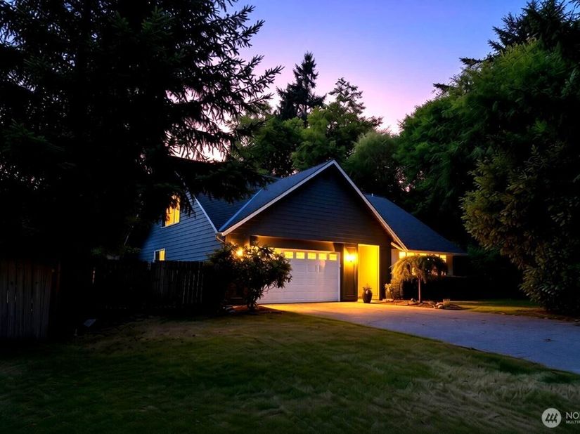 14203 NE 63rd Ct, Redmond WA 98052