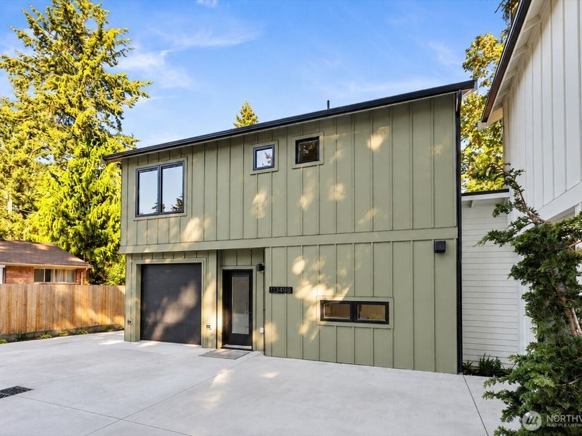 11349 B 23rd Avenue NE, Seattle WA 98125