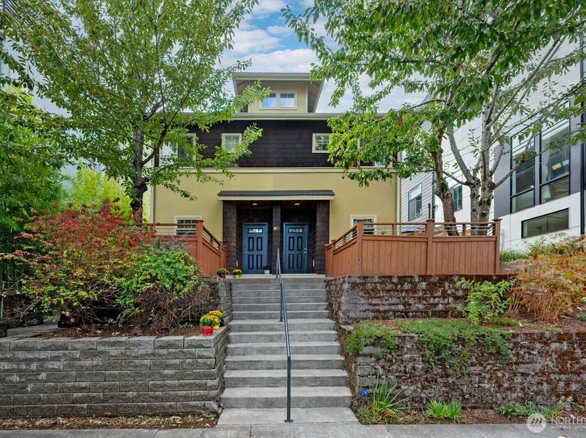 1835 24th Ave B, Seattle WA 98122