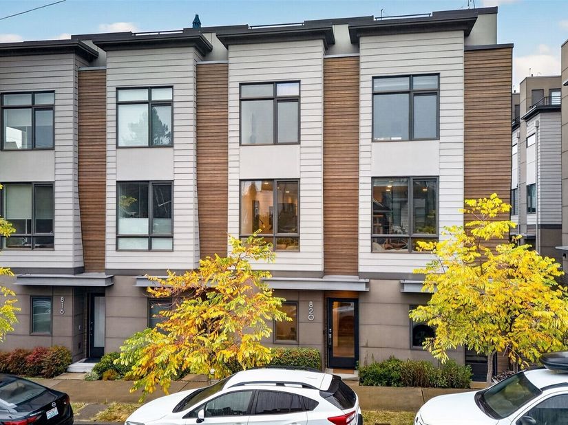 820 NE 63rd Street, Seattle WA 98115