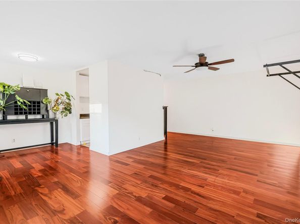 1300 Midland Avenue B42, Yonkers NY 10704