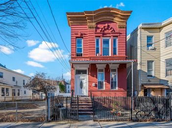 48 Van Siclen Avenue