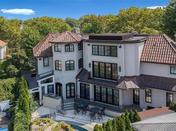 86 Gaylord Drive S, Brooklyn NY 11234