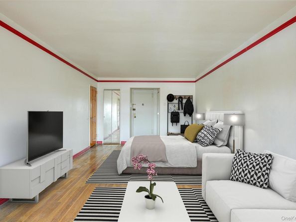 6395 Austin Street 5C, Rego Park NY 11374