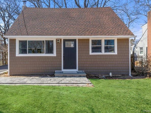 189 Trouville Road, Copiague NY 11726