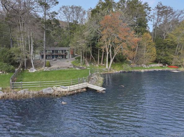 58 Twin Lakes Road, South Salem NY 10590