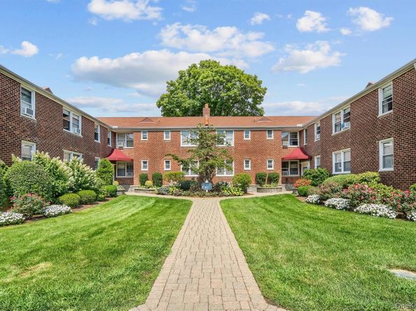 6 Bryant Crescent 1H, White Plains NY 10605