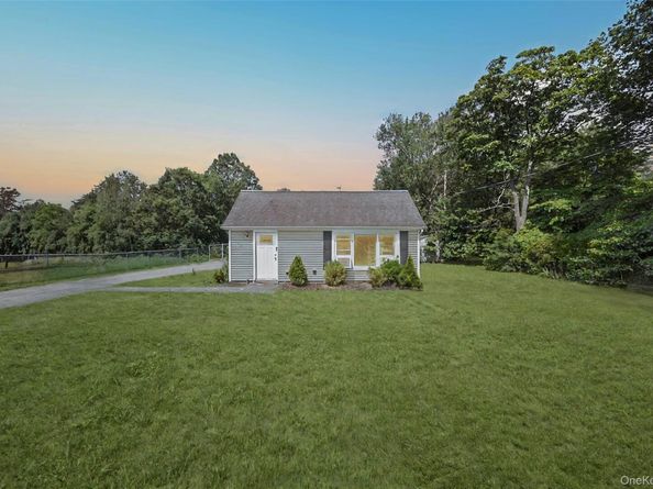 1113 Joselson Avenue, Bay Shore NY 11706