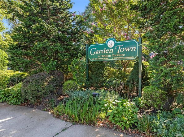 1203 E Broadway G22, Hewlett NY 11557