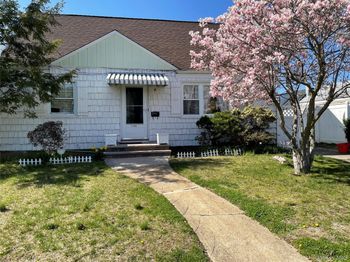 1134 S Everett Street