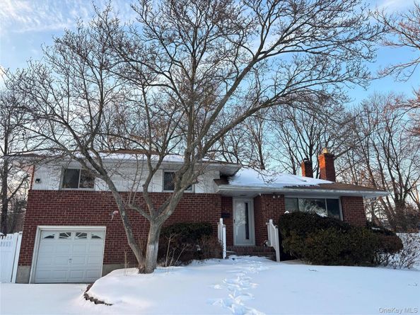 105 Seaman Road, Jericho NY 11753